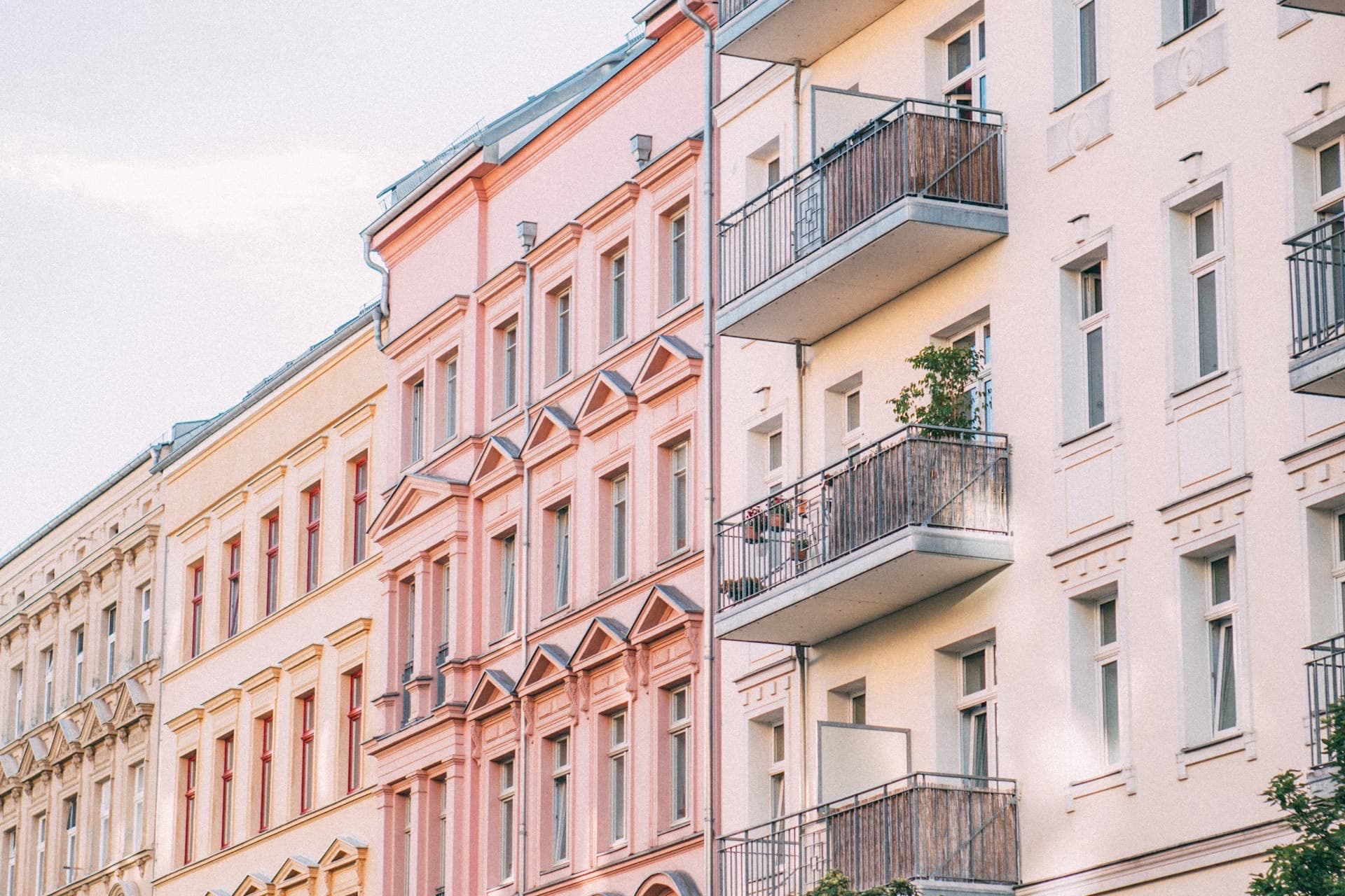 Altbau-Wohnhäuser einer Eigentümergemeinschaft in Berlin